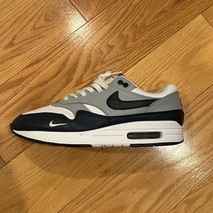 AIR MAX LV 8 “OBSIDIAN” 2021